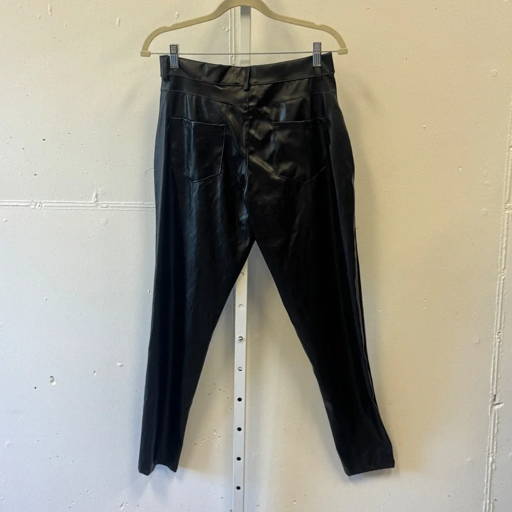 Love Faux Leather Black Tapered High Rise Pants‎ Women's Large Moto Streetwear